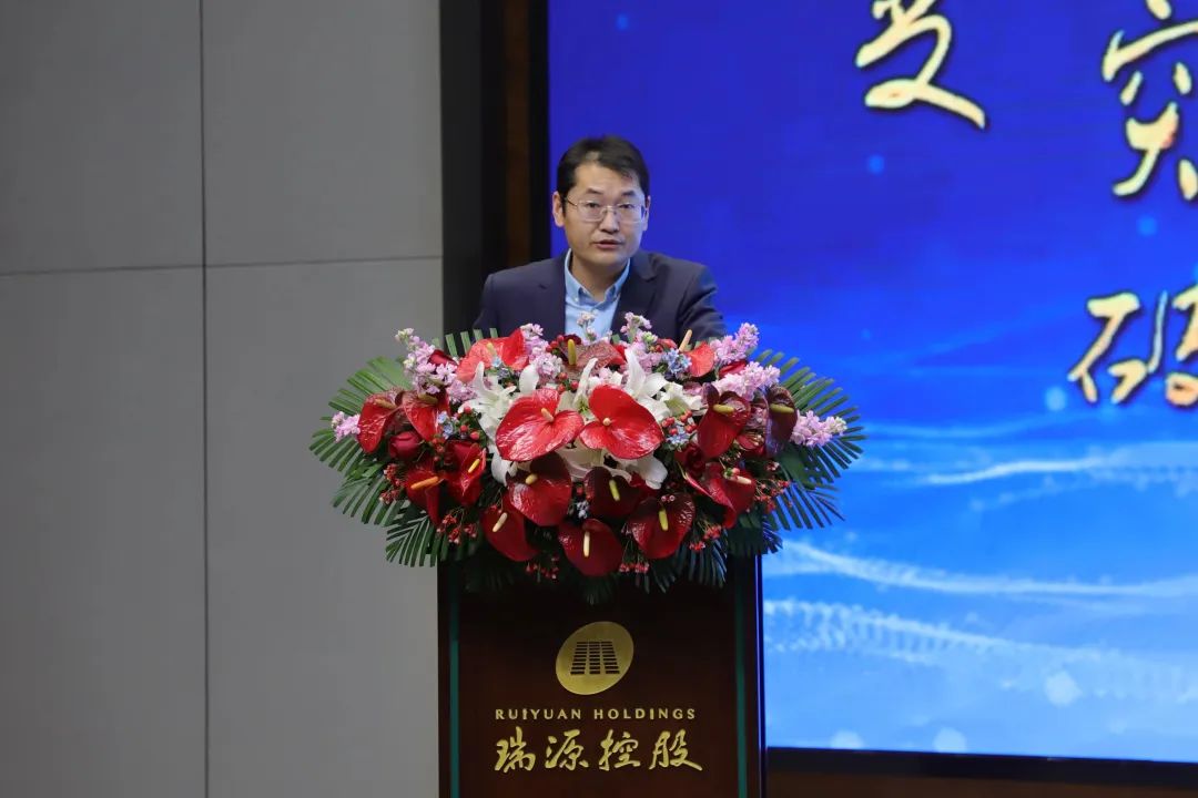 融合聚變，創新突破丨智慧產業集團2022年度總結暨表彰大會順利召開